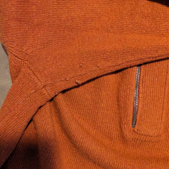 Men's Banana Republic Wool Sweater - Picture 5 of 6